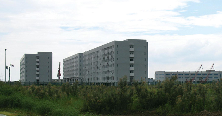 东莞新沙港码头3万平方米2009.6.jpg